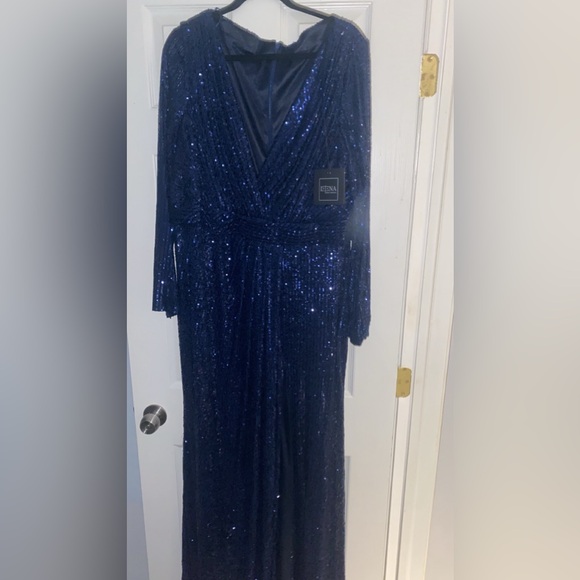 Mac Duggal Midnight Blue Size 18 Long Sleeve Sequined Gown With Leg Slit - Picture 3 of 5